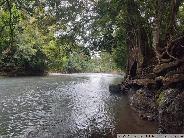 Rio Estí (Los Cangilones de Gualaca)
una zona donde no cubría nada
