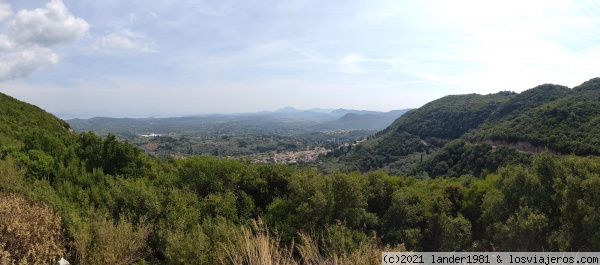 una vista de Corfú
increiblemente verde
