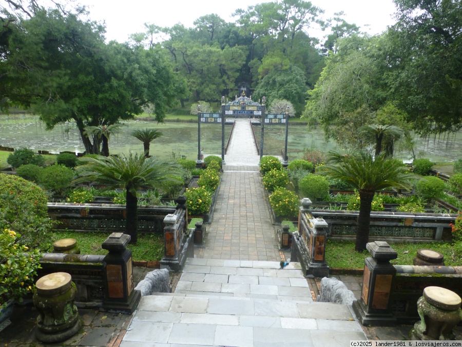 Hue en 2 días, visitando ciudadela y tumbas en bici - Vietnam por libre, 38 días en oct/nov 2024 (en construcción) (4)