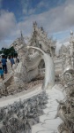 white temple chiang rai 1