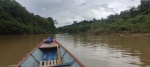 canoa que me lleva a las cataratas de Tat Sae