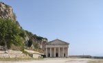 Iglesia de San Jorge en la vieja fortaleza veneciana en Corfu