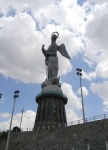 Virgen de El Panecillo
Virgen, Panecillo, Está, Centro, Histórico, ubicada, sobre, cima, colina, peculiar, elevación, forma, pequeño, encuentra, emplazada, pleno, centro, urbe, sirve, telón, fondo, metros, más, suma, base, ocupa, lugar, número, entre, estatua