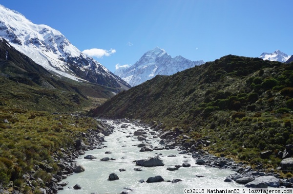 Monte Cook
Vistas del monte Cook durante a Hooker Valley Track.
