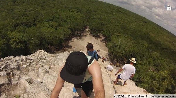 Subiendo Cobá
Foto durante la subida a la pirámide de Cobá
