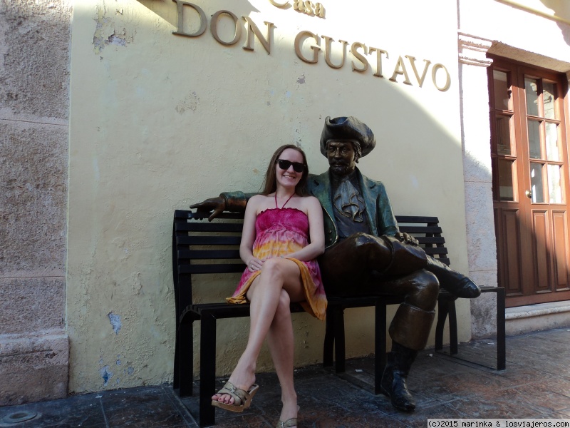 Foro de Campeche: Una estatua en Campeche