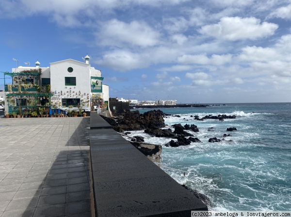 Piscinas Naturales en Punta Mujeres
Vista de Casa Carmelina y las Piscinas Naturales de Punta Mujeres en Lanzarote
