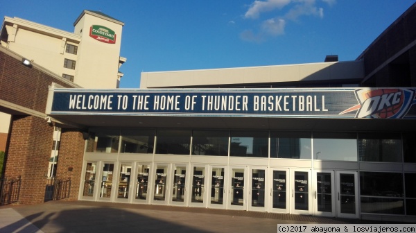 El estadio de los Oklahoma City Thunder
Una pena que estaba cerrado
