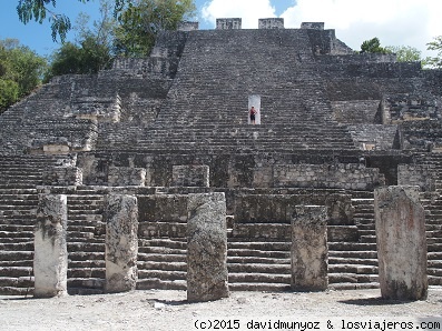 GRAN PIRAMIDE DE CALAKMUL
La foto pertenece a la Gran Pirámide de Calakmul, la pirámide más alta de México con 45 metros.
