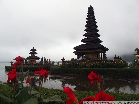 Ulun Danu Bali
Ulun Danu Bali
