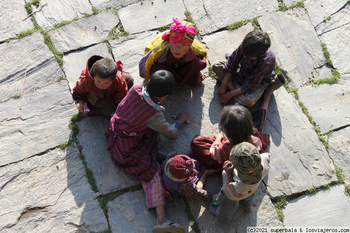 Nepal desconocido: el trekking de los pueblos Tamang - Blogs de Nepal - 2. LOCALIZACIÓN: LA TIERRA DE LOS TAMANG (2)