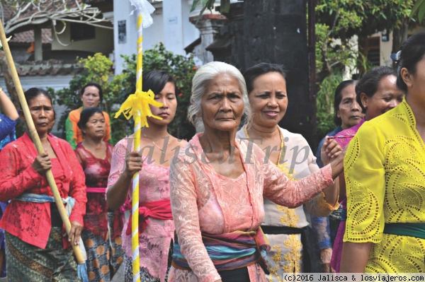 Ritual
Ceremonia ritual balinesa en Ubud.
