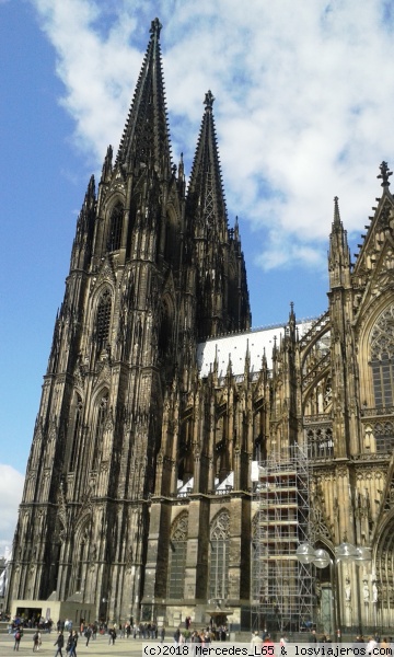 Catedral de Colonia
Vista del lateral de la impresionante catedral gótica
