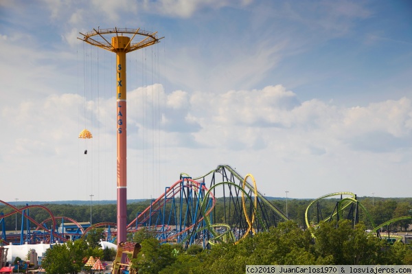 Six Flags Parque de atracciones
Six Flags Parque de atracciones
