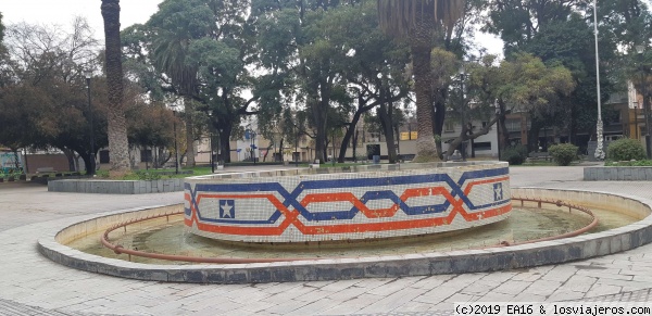 plaza Chile ,  mendoza
fuente central P Chile
