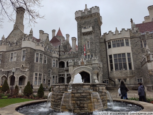 Casa Loma, en Toronto
Casa Loma, en Toronto
