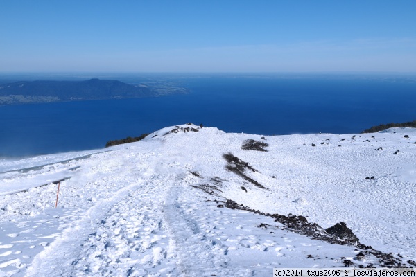 Desde El Volcán de Osorno
Desde El Volcán de Osorno
