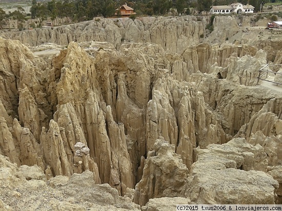 Valle de La Luna en La Paz
Valle de La Luna en La Paz
