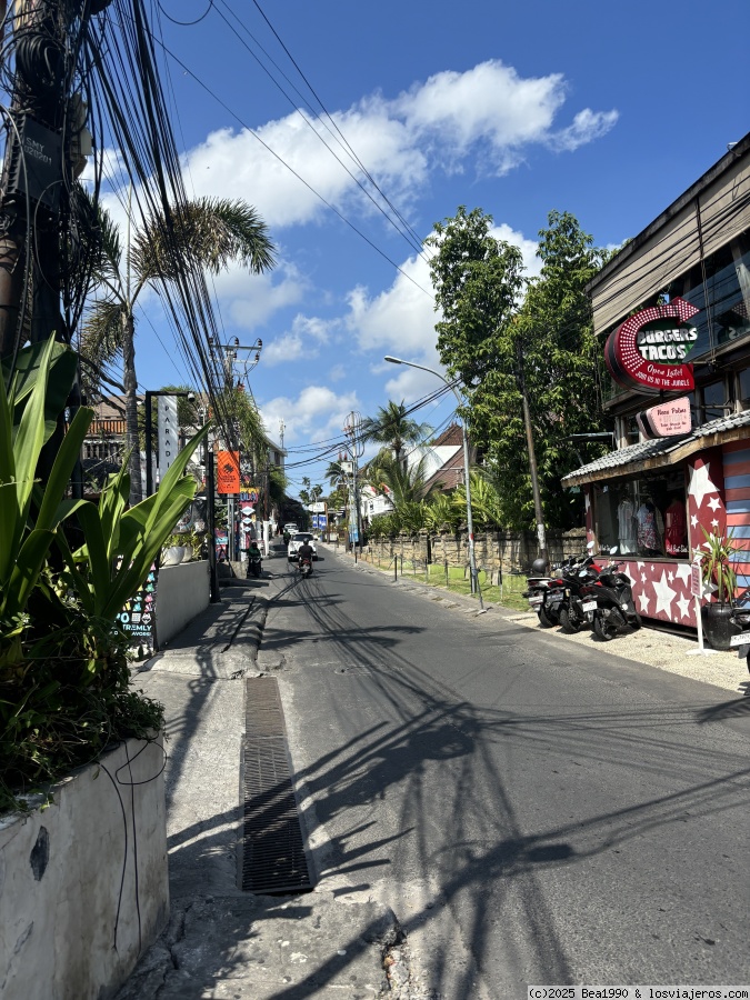 21 - 8 - 2025. Ruta por Uluwatu hasta Canggu - Bali agosto 2024 (2)