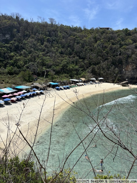 Atuh Beach
Atuh Beach
