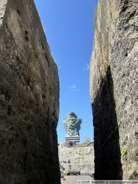 Garuda Wisnu Kencana
Garuda Wisnu Kencana
