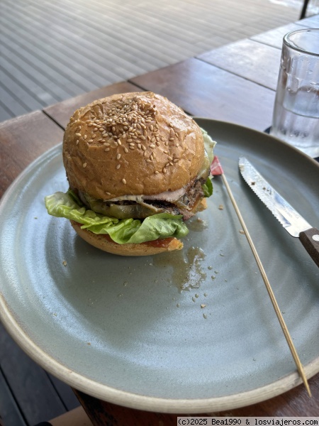 Hamburguesa en Seminyak
Hamburguesa en Seminyak
