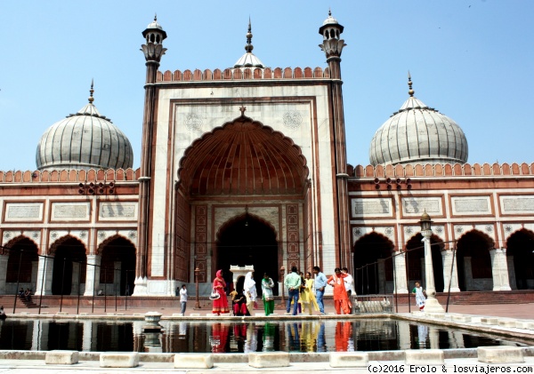 Mezquita Jama Masjid, Nueva Delhi
Primera toma de contacto de mis ojos con los colores y maravillosas gentes de este apasionante país: India
