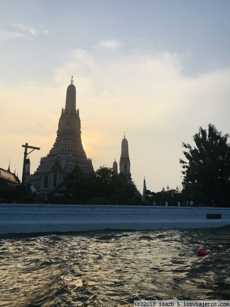 Wat Arun
Vistas de Wat Arun desde el rio
