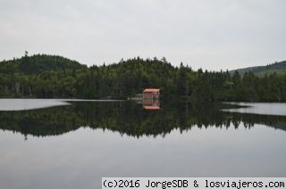 Lago cerca de Sainte Catherine.
Lago junto a la carretera camino de Tadoussac
