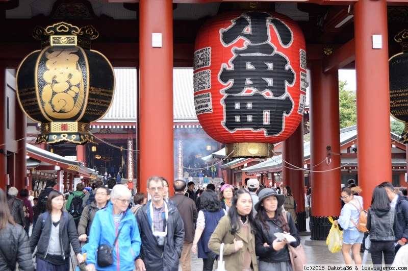 Japón - 14 días de templos y neones. - Blogs de Japon - DÍA 3: de Tsukiji a Asakusa vengo por toda la orilla. Y después Shibuya. (3)