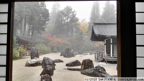 Japón - 14 días de templos y neones. - Blogs de Japon - DÍA 10: tumbas, templos y jardines secos de Koyasán (6)