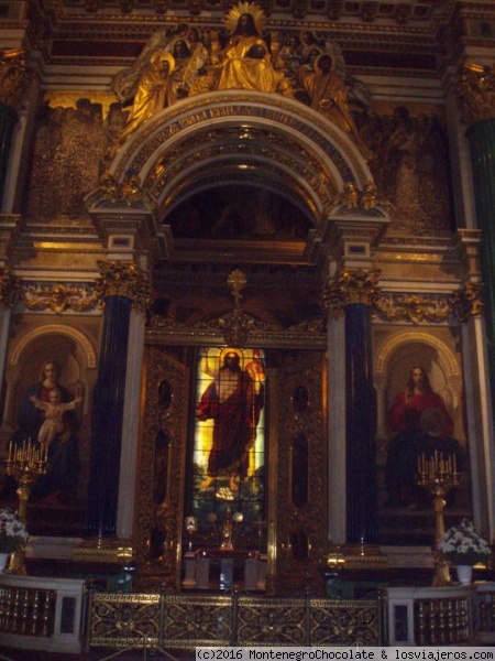 San Petersburgo, Rusia
En la Iglesia Catedral de San Isaac
