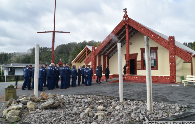 NUEVA ZELANDA, DOS ISLAS Y UNA AUTOCARAVANA. - Blogs de Nueva Zelanda - Dia 6. Rotorua - Aldea Maorí -  Lago Taupo - P.N  Tongariro. 234 km (4)