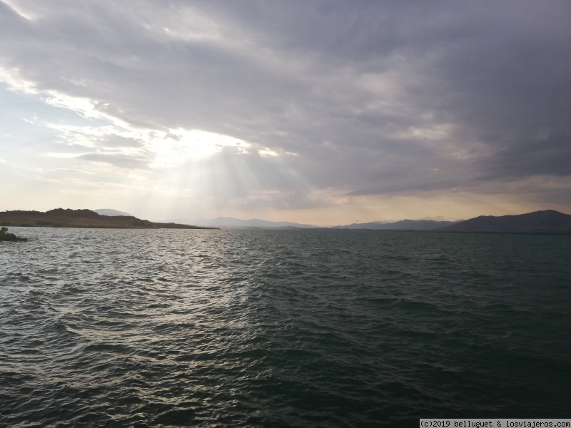 ARMENIA EN UNA SEMANA - Blogs de Armenia - DIA 1. Monasterios de SANAHIN, HAGPHAT Y EL LAGO SEVAN (5)