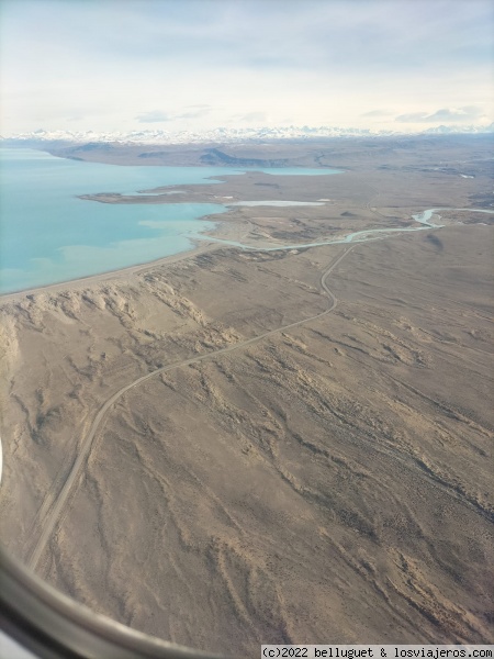 Calafate desde el avión
Calafate desde el avión
