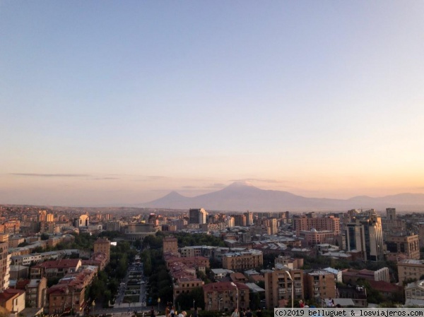 Siempre presente el Ararat
Ararat
