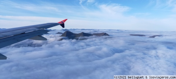 Llegando a las Islas
Bonitas vistas desde el avión…
