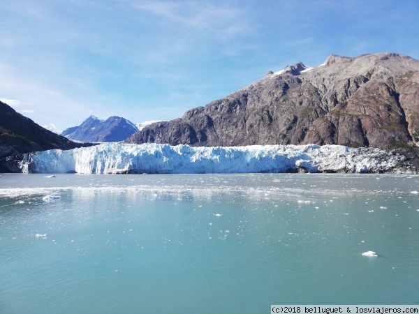 Parque Nacional Glaciar Bay
Un par de horas contemplando esta maravilla, en silencio y escuchando los bloques de hielo caer.
