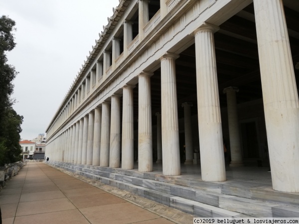 Agora Antigua de Atenas
Reconstruido en el siglo XX alberga un pequeño museo en su interior
