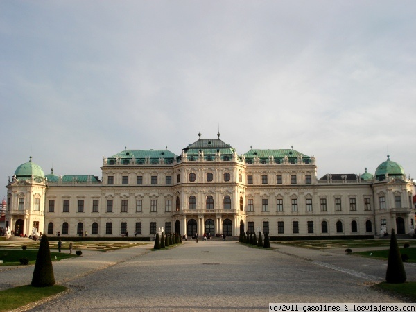 El palacio Belvedere de Viena
Vista frontal del edificio del palacio de Belvedere donde se encuentra el museo con el beso de Klimt
