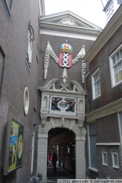 Museo Historico de Amsterdam
Preciosa entrada del museo de Historia de Amsterdam, junto al Begijnhof.
