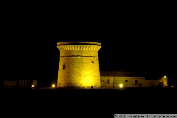 La torre del Campello
Torre de vigilancia del s. XVI construida para prevenir los ataques de los berberiscos
