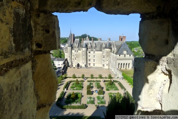El castillo de Langeais
Vista del castillo de Langeis, precioso castillo medieval del s. X, desde los restos de la muralla que la circundaba
