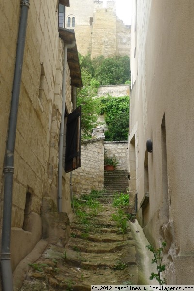 Una Calle de Chinon
Calle empinada de la parte medieval de la villa de Chinon
