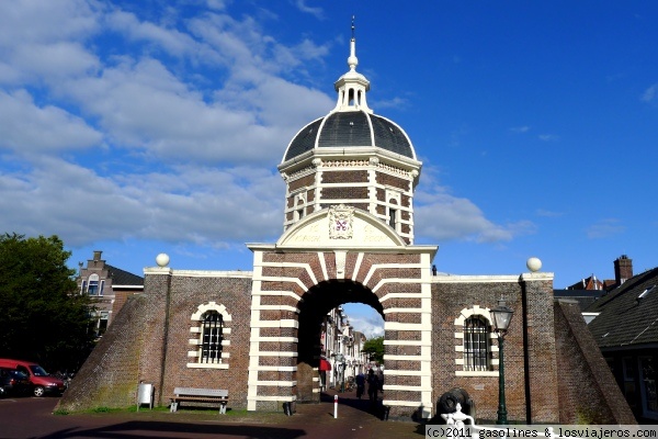 The Morschpoort de Leiden
Una de las viejas puertas del s. XVII que protegian la ciudad de Leiden
