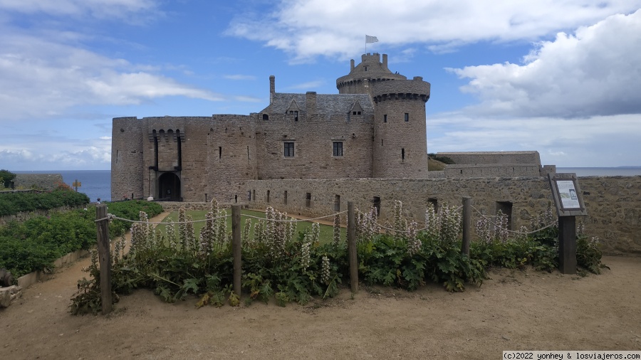 Chateau de la Roche Goyon, Fort La Latte - Bretaña 7 días en junio (2)