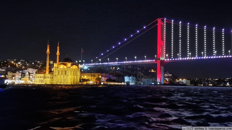 Crucero nocturno por el Bósforo - Estambul 6 días (5)