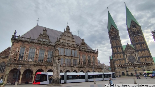 Marktplatz, Bremen
Marktplatz, con el Ayuntamiento y la catedral, Bremen
