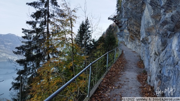 Camino del Felsenweg, Nidwalden, Suiza
Camino del Felsenweg, Nidwalden, Suiza
