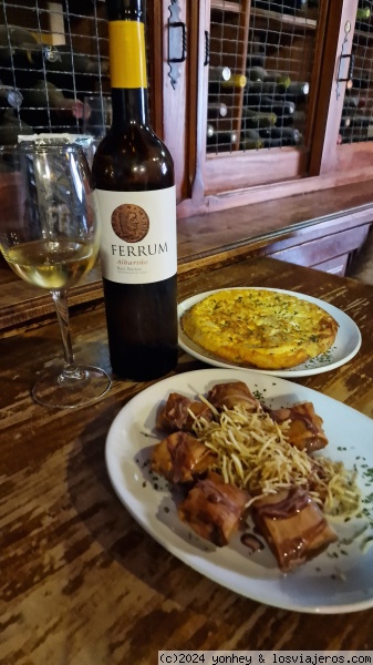 Comida restaurante tasca Galileo, Las Palmas de Gran Canaria
Comida restaurante tasca Galileo, Las Palmas de Gran Canaria
